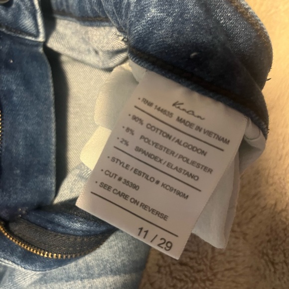 Women’s Jeans. KanCan brand. Size 10-11 - Picture 3 of 5